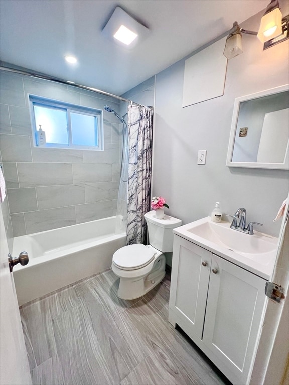 Building Photo - 5 Woodcrest Ct