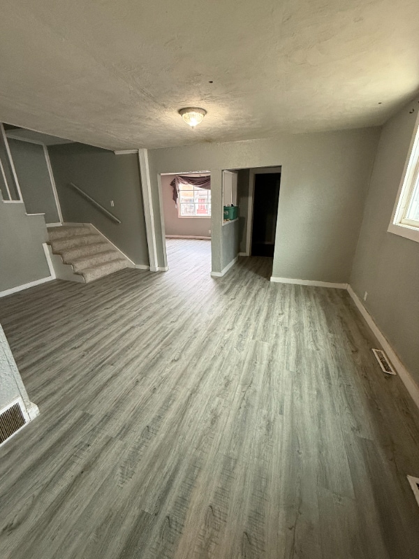 Building Photo - 1607 S Stanley St