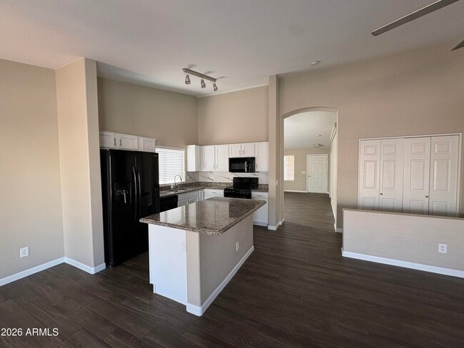 Building Photo - 17901 N 111th Dr