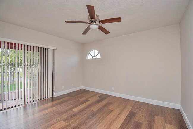 Building Photo - 4240 Village Dr