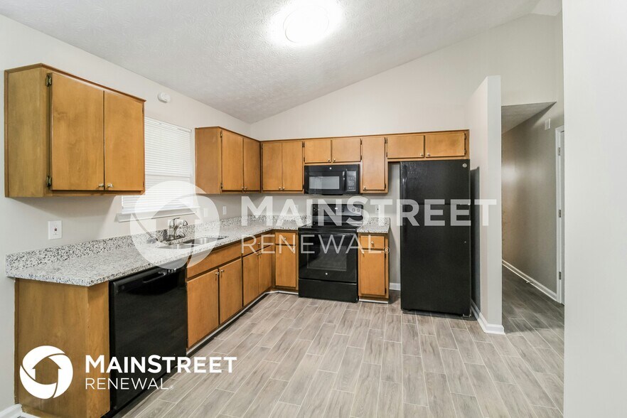 Building Photo - 6820 Summit View Dr