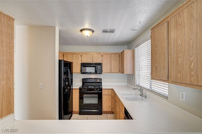 Building Photo - 9559 Belle Reserve St