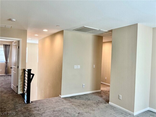 Building Photo - 8819 Burray St