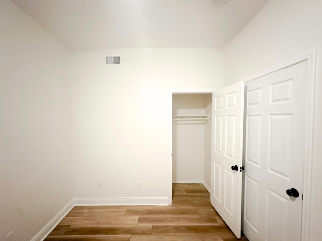 Building Photo - 2747 Armand Pl