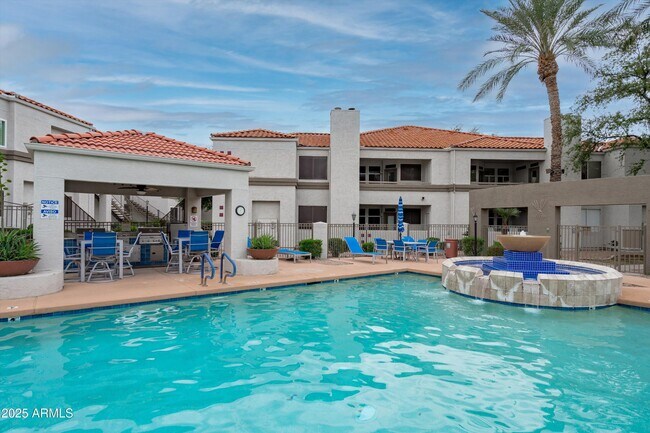 Building Photo - 11375 E Sahuaro Dr