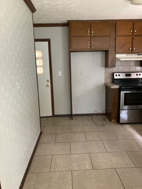 Building Photo - 127 Huff Dr