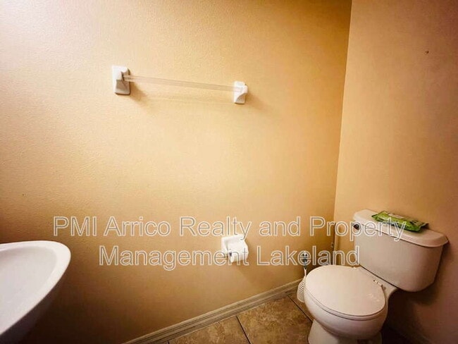 Building Photo - 4027 Winding Vine Dr