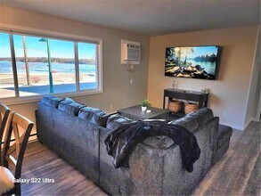 Building Photo - 114 Lake Ave S