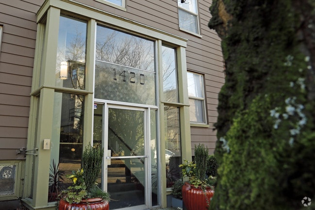 Building Photo - Kerry Park Apartments