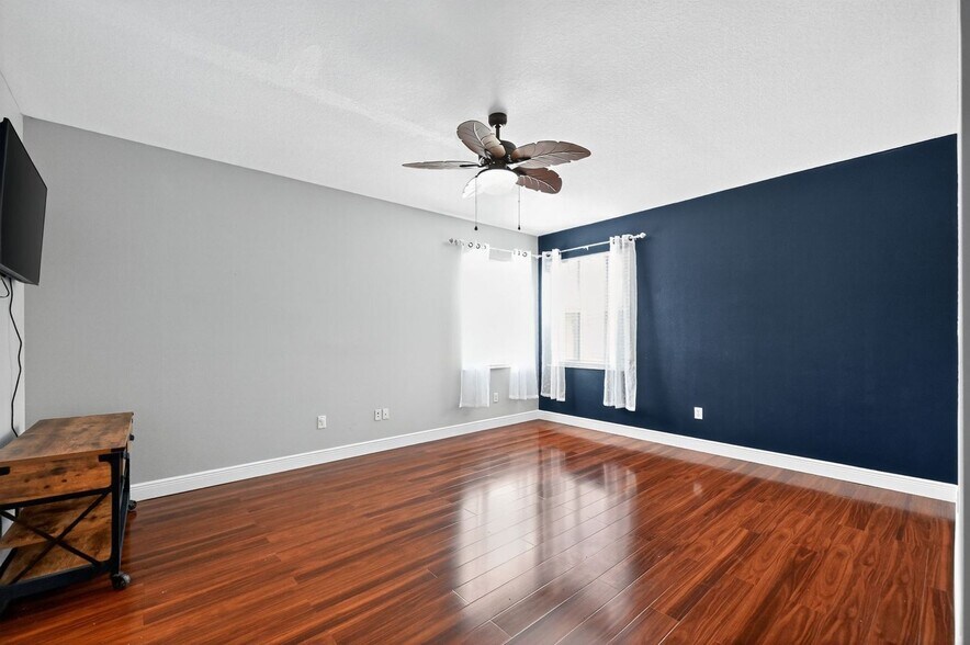 Building Photo - 6153 Everlasting Pl