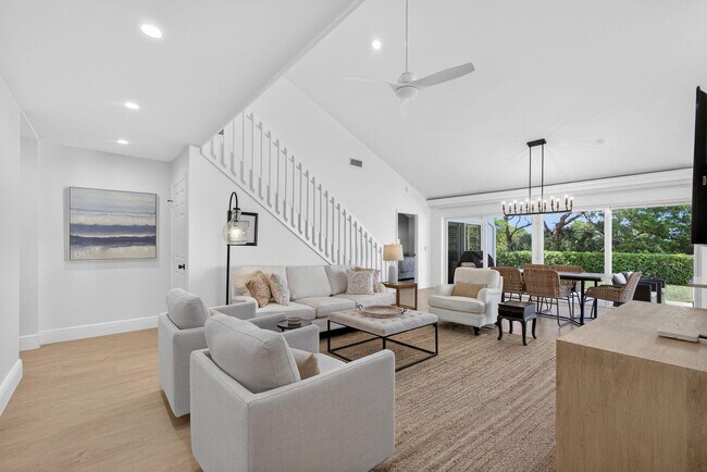 Building Photo - 335 Ridge Rd
