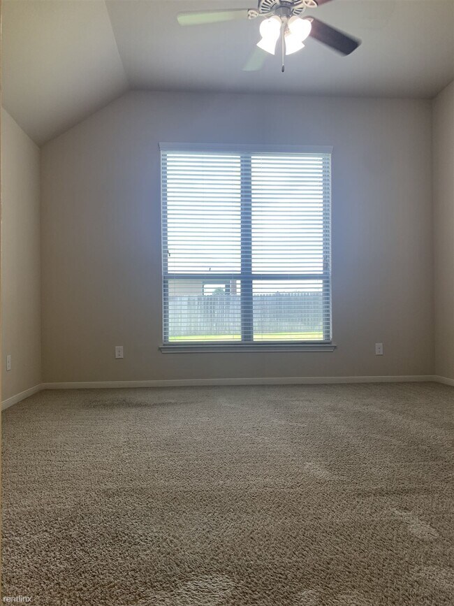 Building Photo - 4 br, 2 bath House - 5607 Markham Drive