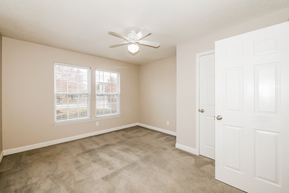 Building Photo - 8310 Weathervane Cir