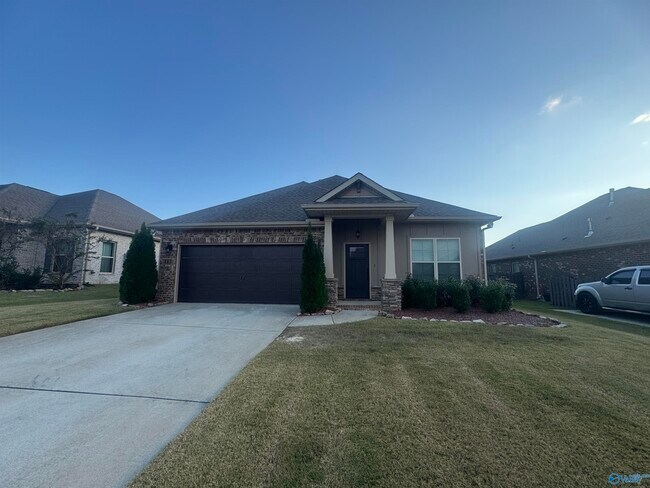 Building Photo - 117 Innocent Trl