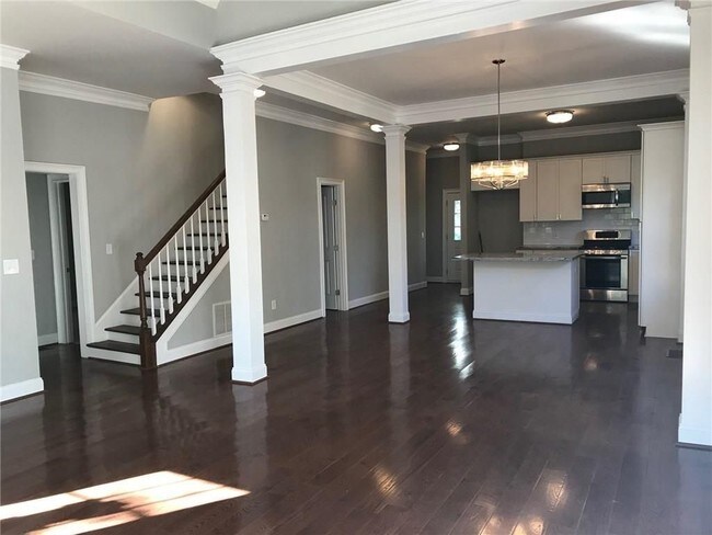 Building Photo - 1280 Arkwright Pl SE