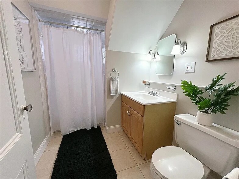 Building Photo - 80 Paul Gore St