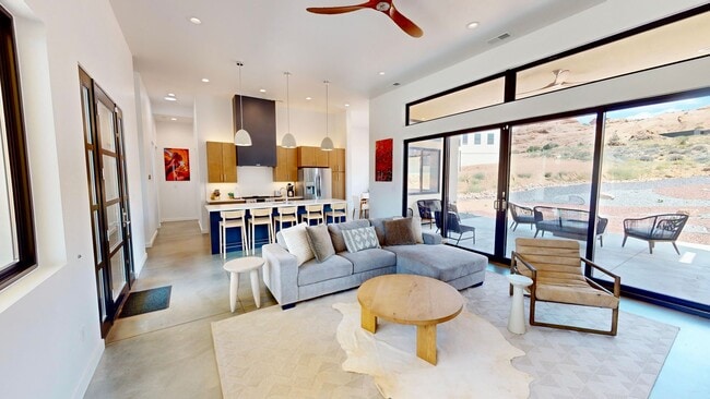 Building Photo - 2183 S Salida Del Sol