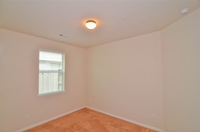 Building Photo - 4042 Tuscan Shores Dr