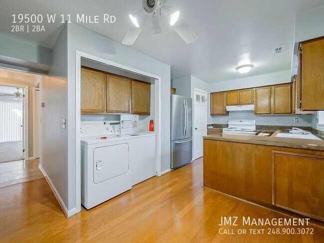 Building Photo - 19500 W Eleven Mile Rd