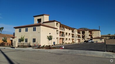 Building Photo - Pioneer - South