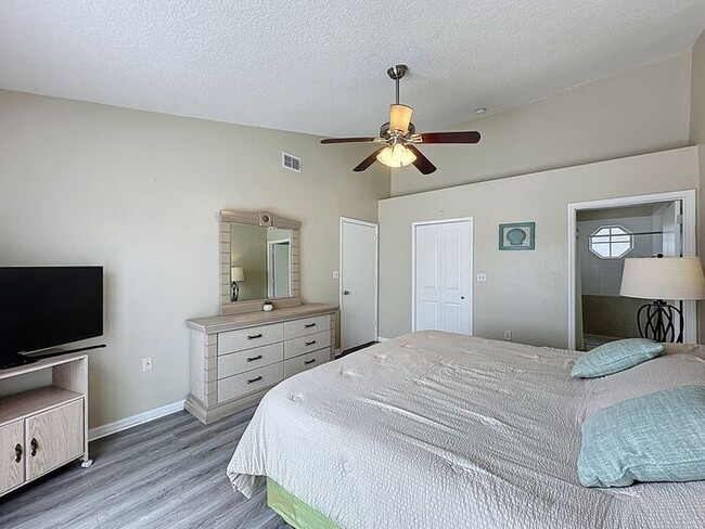 Building Photo - Condo at Villas at Island Club, Kissimmee