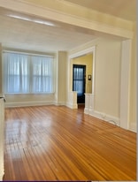 Building Photo - 890 Lancaster St