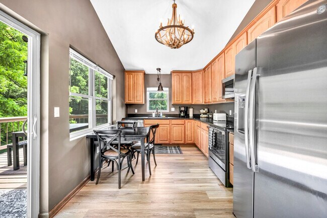 Building Photo - 23120 Bates Rd