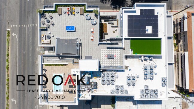 Building Photo - 1001 N Fairfax Ave