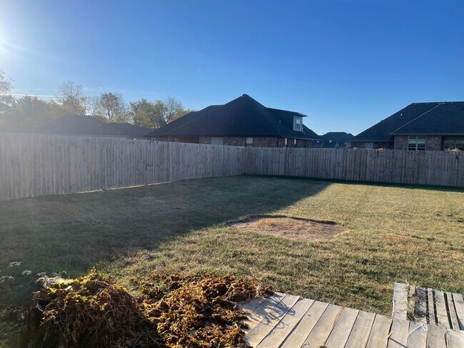 Building Photo - All Brick, 3 bedrooms AND 3 car garage