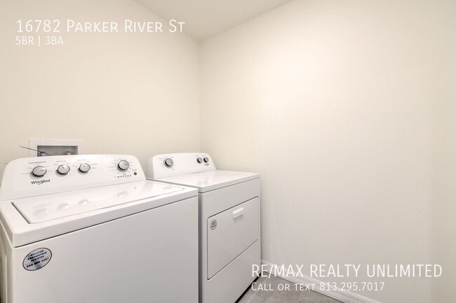 Building Photo - 16782 Parker River St