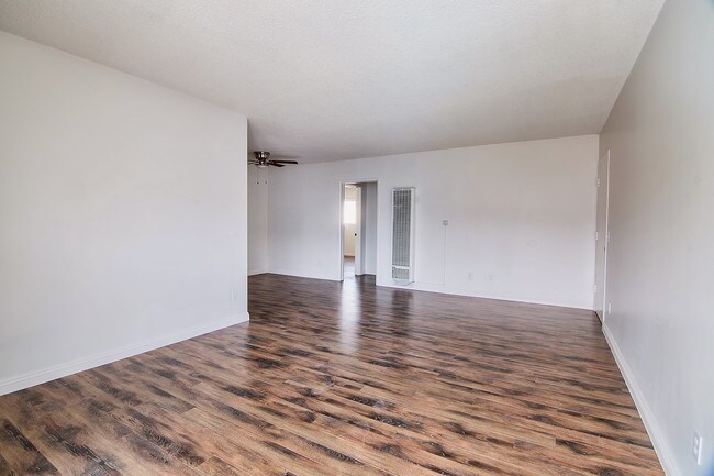 Building Photo - Bavarian