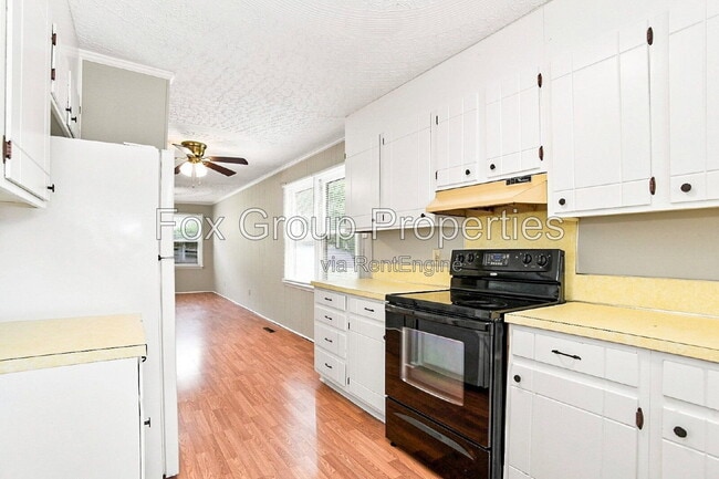 Building Photo - 2306 Startown Rd