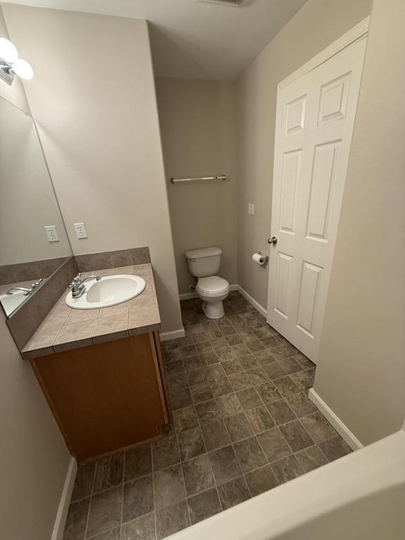 Building Photo - 13102 NE 26th St