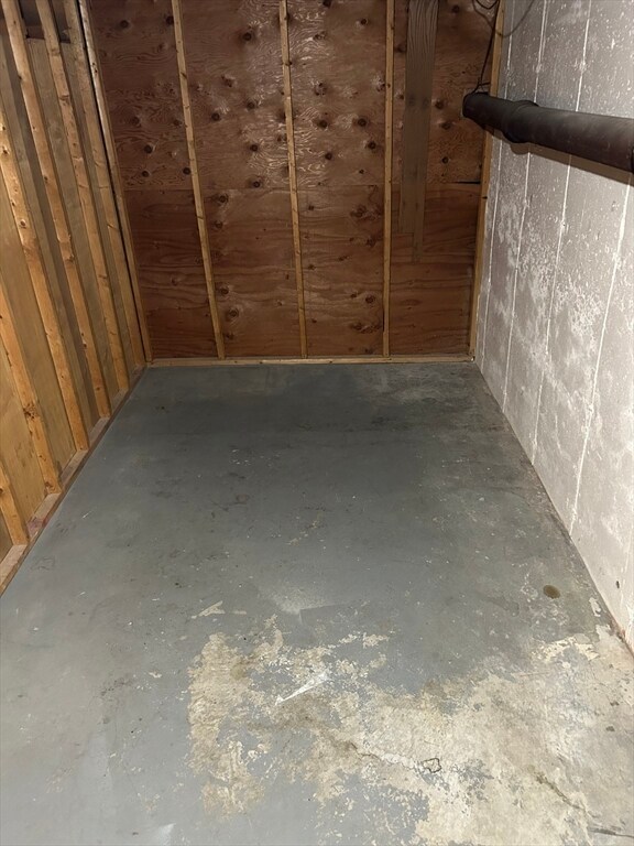 Building Photo - 99 Lawrence St