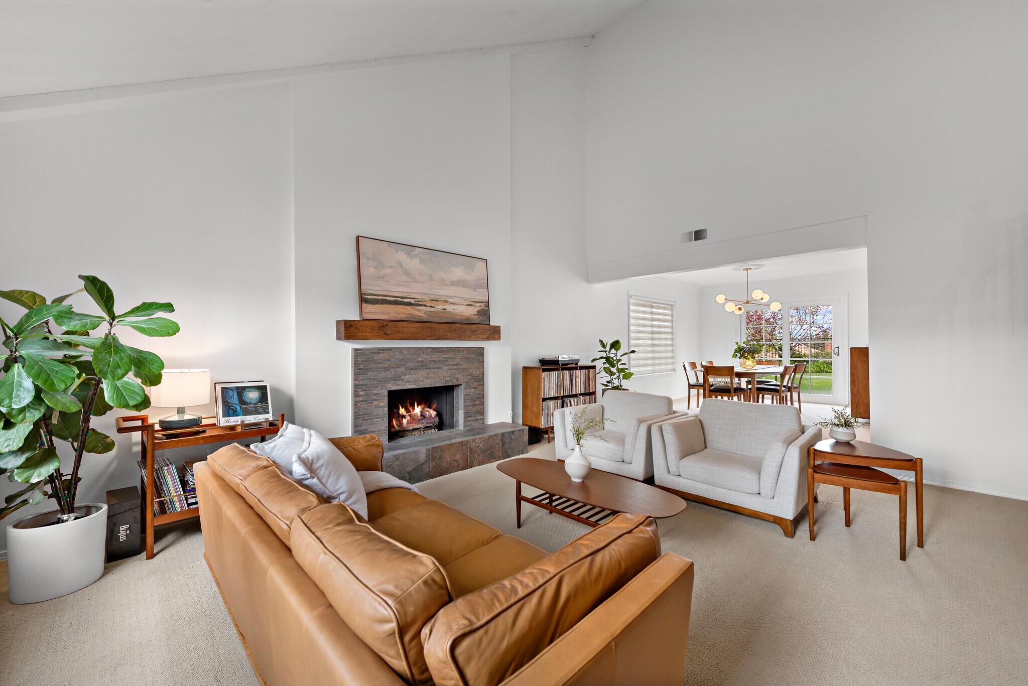 Building Photo - 784 S Goldfinch Way