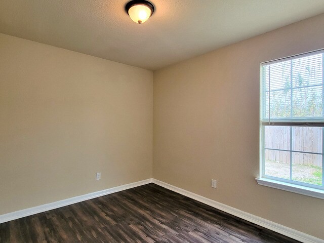 Building Photo - 203 Carranza St