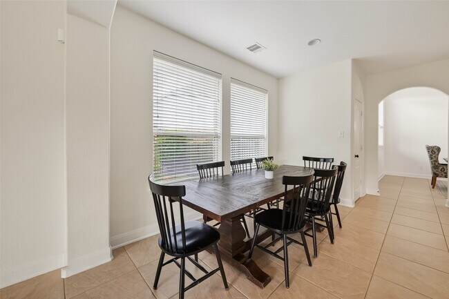 Building Photo - 99 Buck Trail Pl