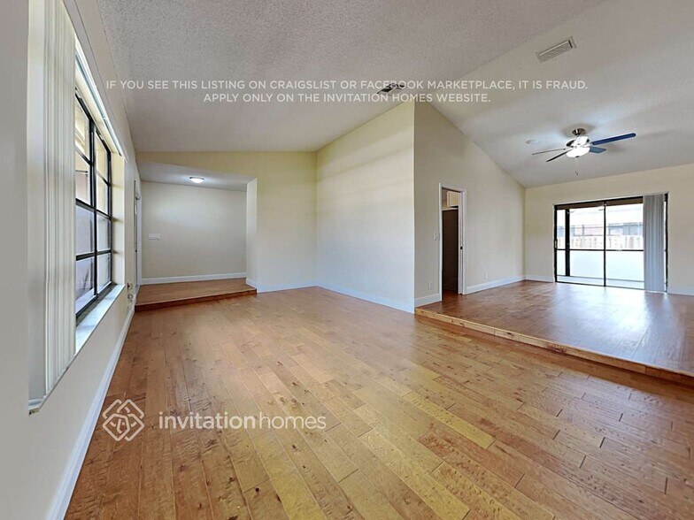 Building Photo - 13598 Jonquil Pl