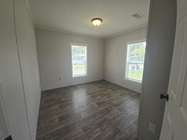 Building Photo - 323 Elm Ln
