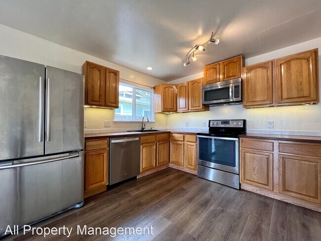 Primary Photo - 2 br, 1 bath House - 569 Avenue Alhambra