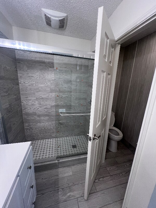 Building Photo - 2066 Vista Dr