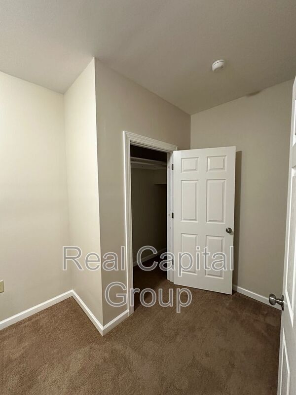 Building Photo - 21 124th St