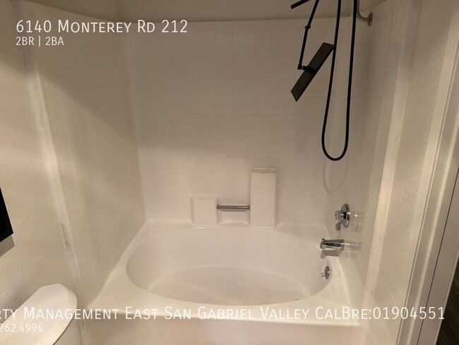 Building Photo - 6140 Monterey Rd