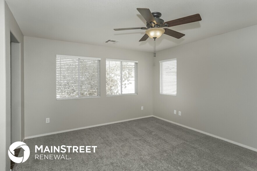 Building Photo - 1154 Shades End Ave