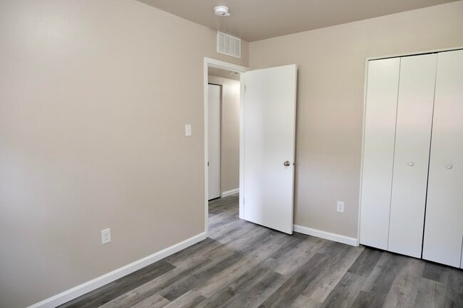 Building Photo - 20341 Rosedale St
