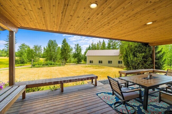 Building Photo - 2530 E Edgewood Dr