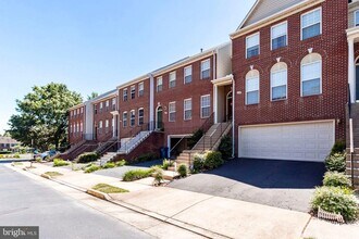 Building Photo - 6328 Dunman Way