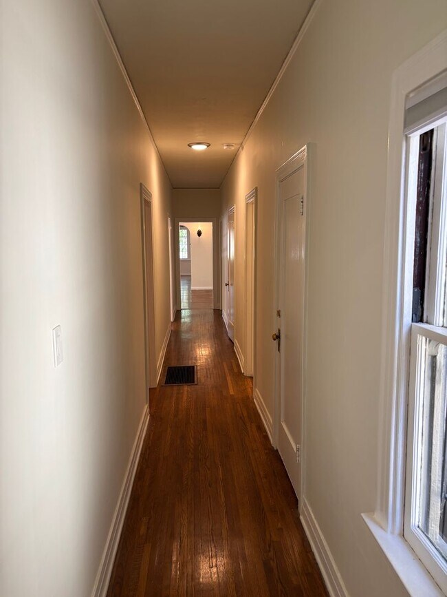 Building Photo - 6284-6286 Commodore Sloat Drive