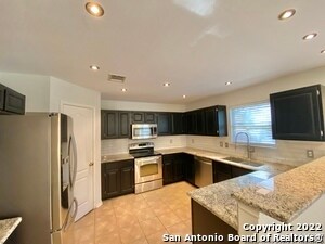 Building Photo - 9338 Bartlett Falls