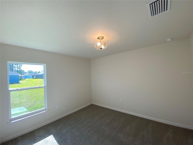 Building Photo - 8190 N Wakefield Dr